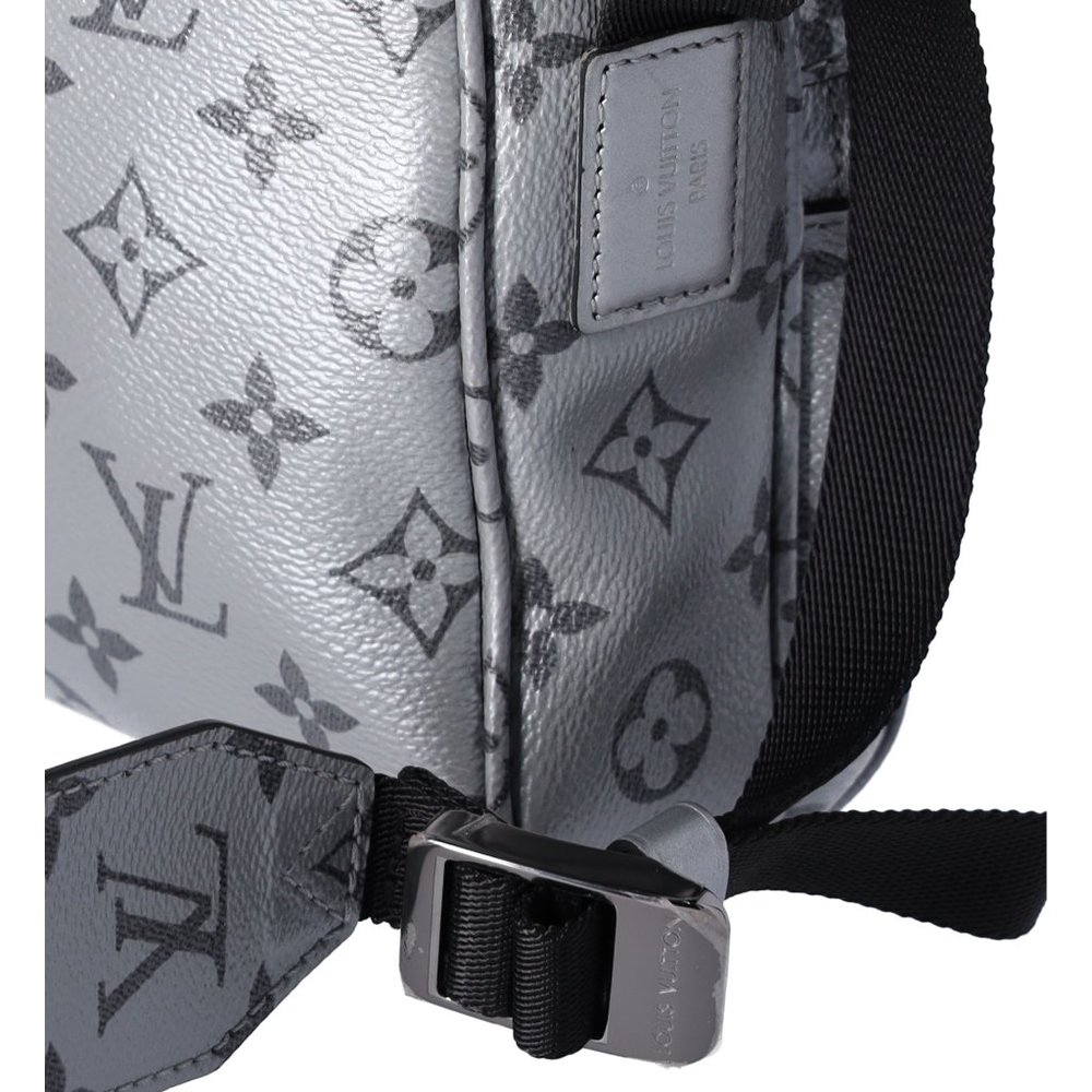 Louis Vuitton Messenger PM Reflect Shoulder Bag Crossbody Monogram Silver M43859 - Picture 10 of 17